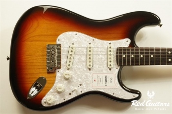 2021 Collection Made in Japan Hybrid II Stratocaster - Metallic 3-Color Sunburst